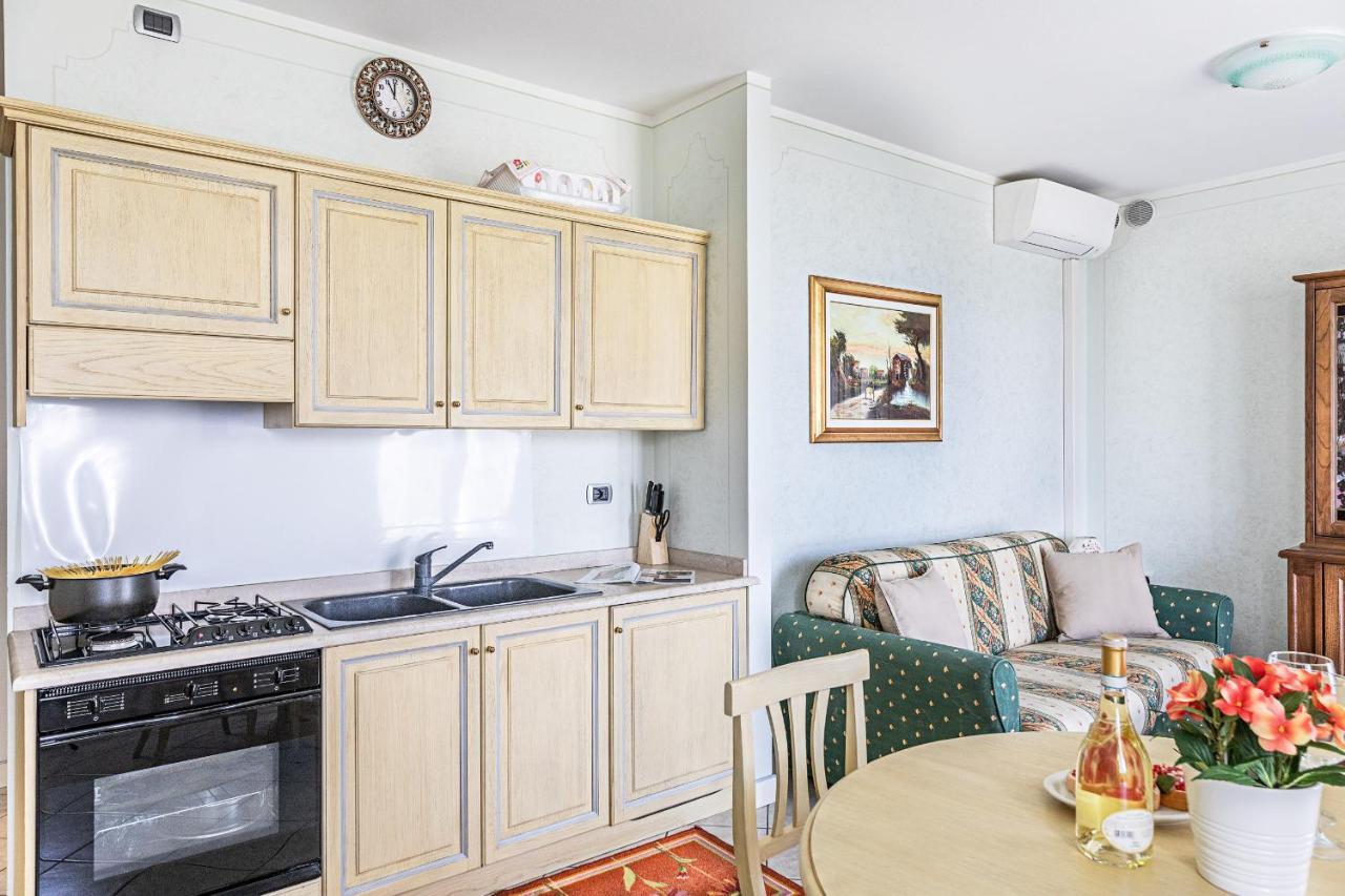 I Mosaici Apartments By Wonderful Italy Sirmione Extérieur photo