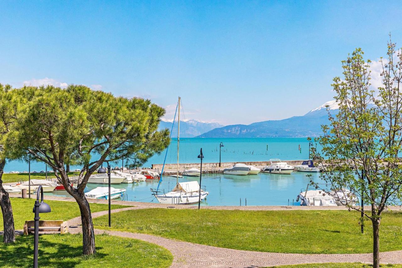 I Mosaici Apartments By Wonderful Italy Sirmione Extérieur photo