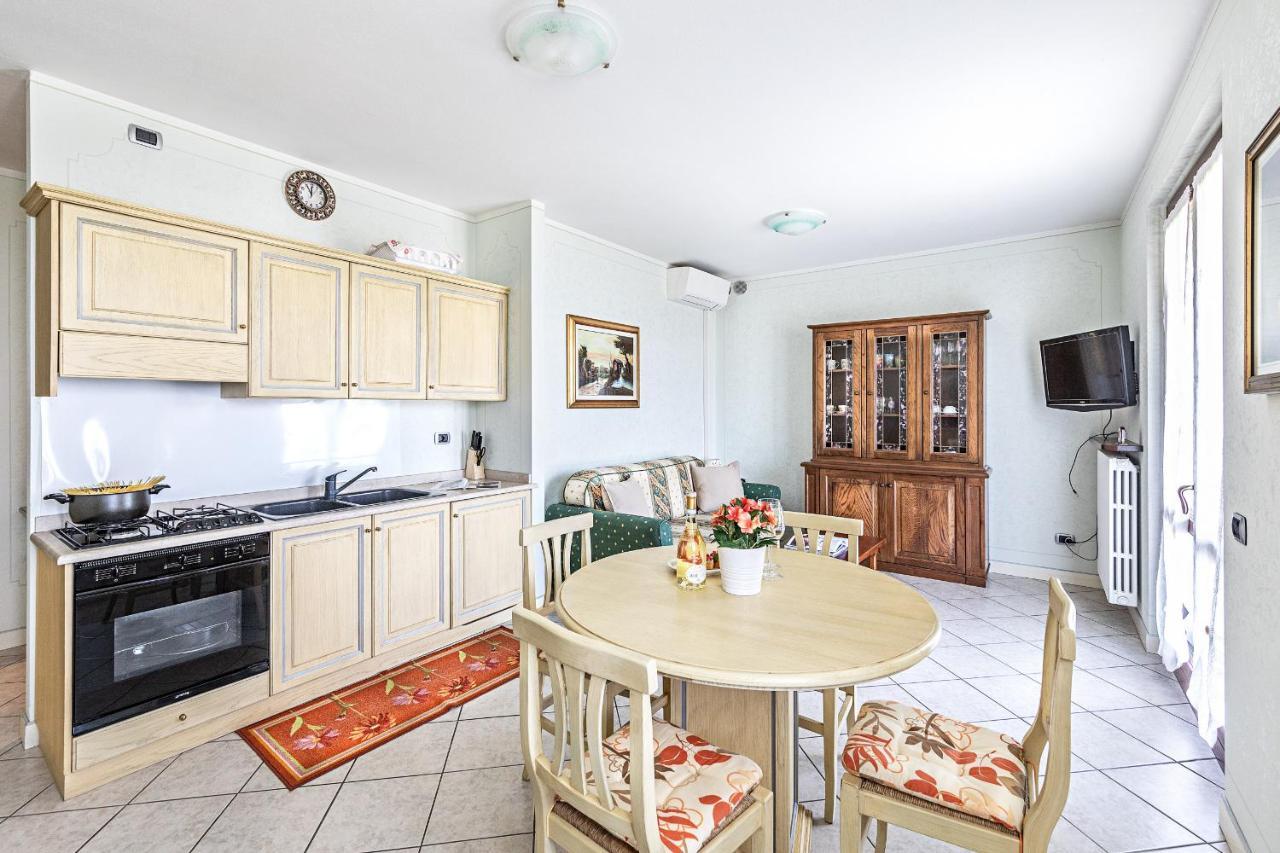 I Mosaici Apartments By Wonderful Italy Sirmione Extérieur photo
