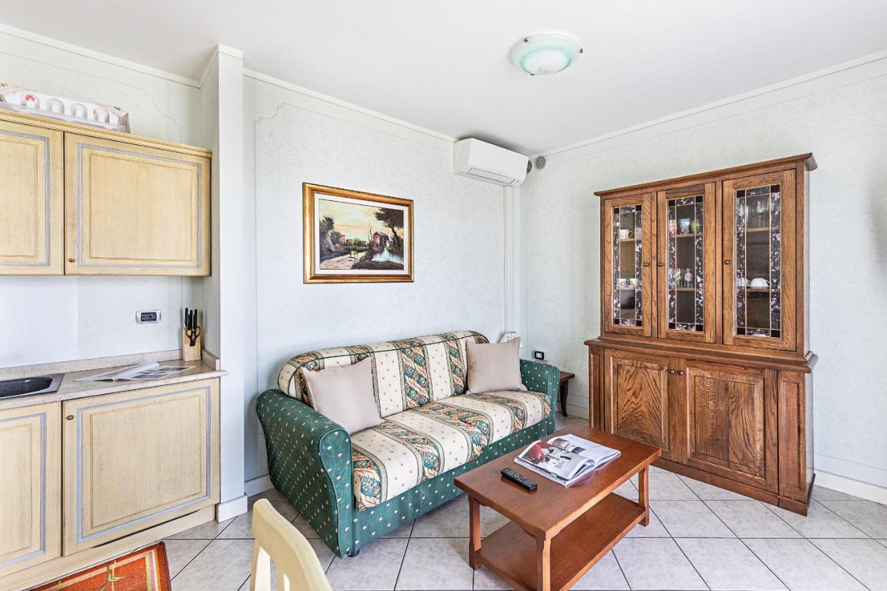 I Mosaici Apartments By Wonderful Italy Sirmione Extérieur photo