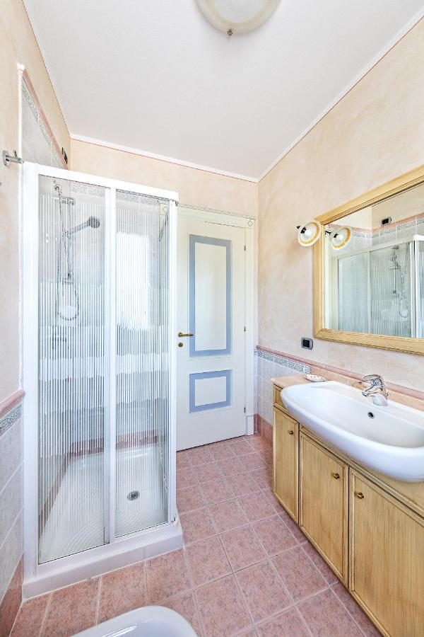 I Mosaici Apartments By Wonderful Italy Sirmione Extérieur photo