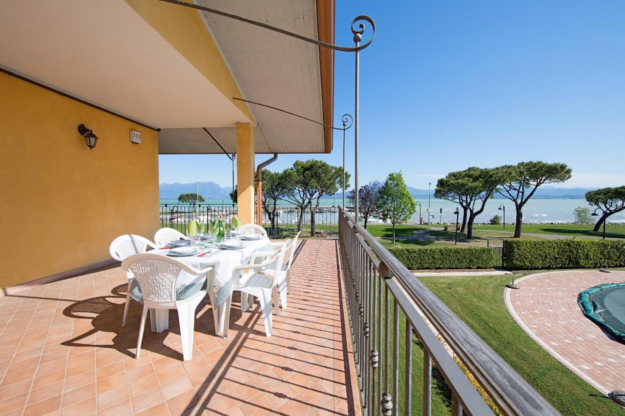 I Mosaici Apartments By Wonderful Italy Sirmione Extérieur photo