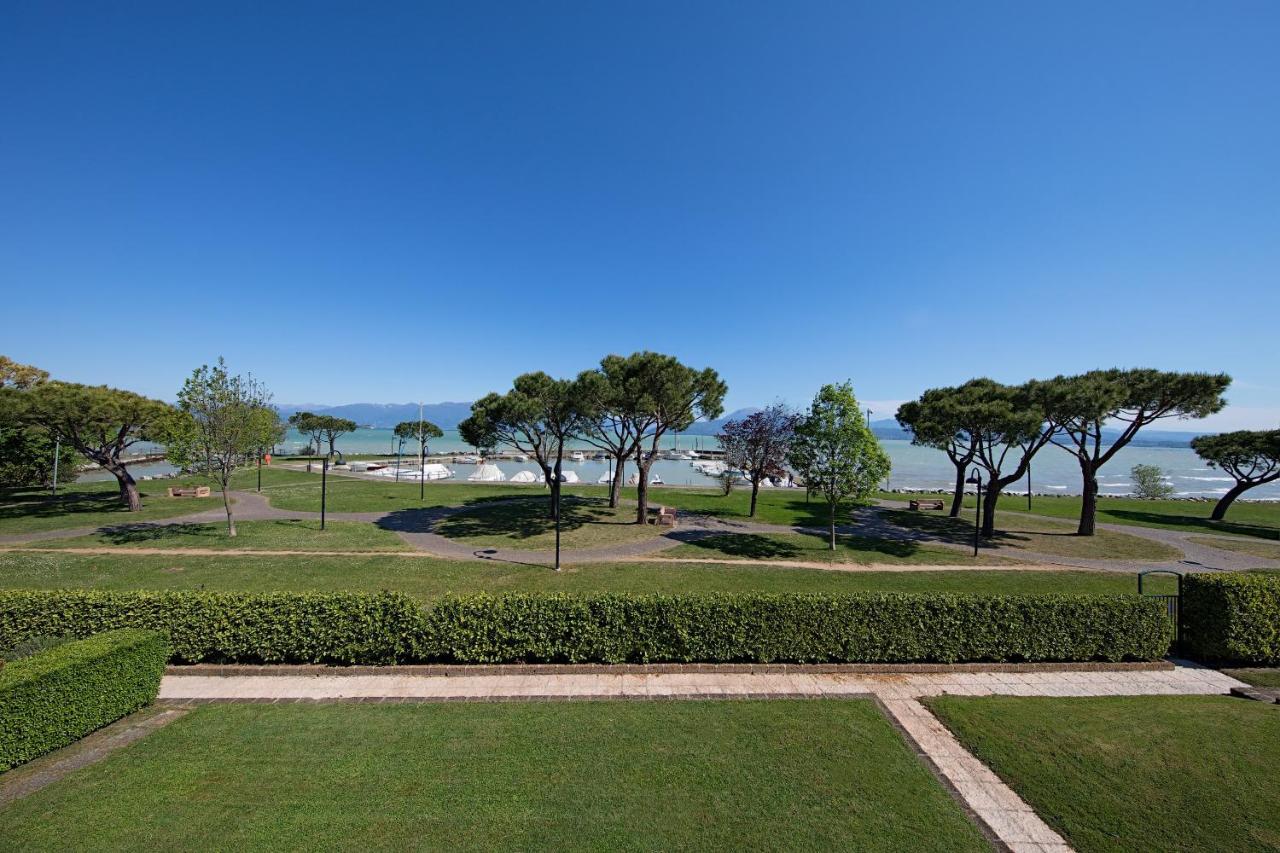 I Mosaici Apartments By Wonderful Italy Sirmione Extérieur photo