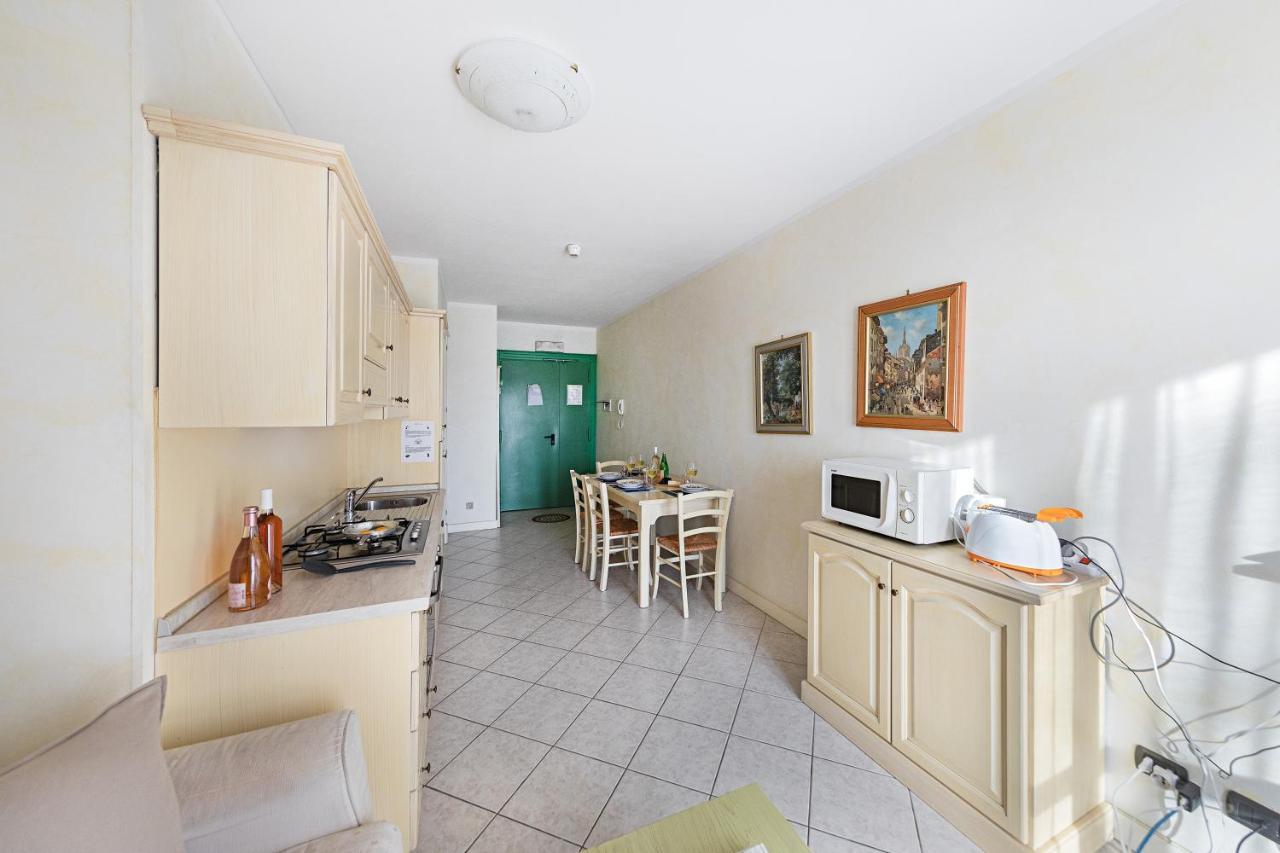 I Mosaici Apartments By Wonderful Italy Sirmione Extérieur photo